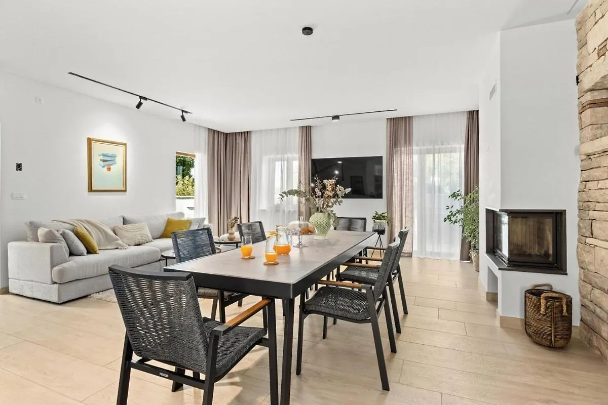 Casa Dika Villa Marčana 0*,  Horvátország